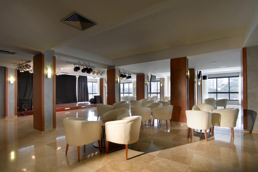 Palladium Hotel Cala Llonga - Adults Only 외부 사진