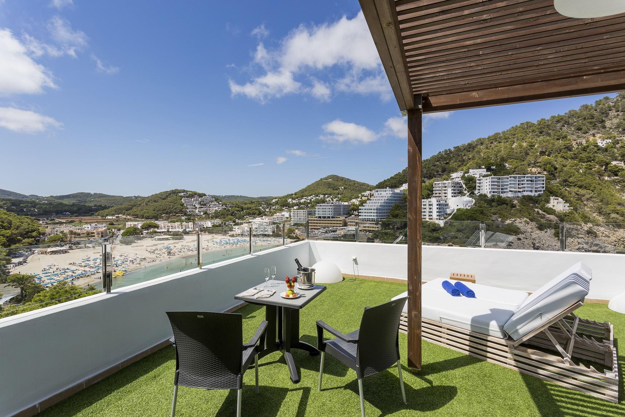 Palladium Hotel Cala Llonga - Adults Only 외부 사진