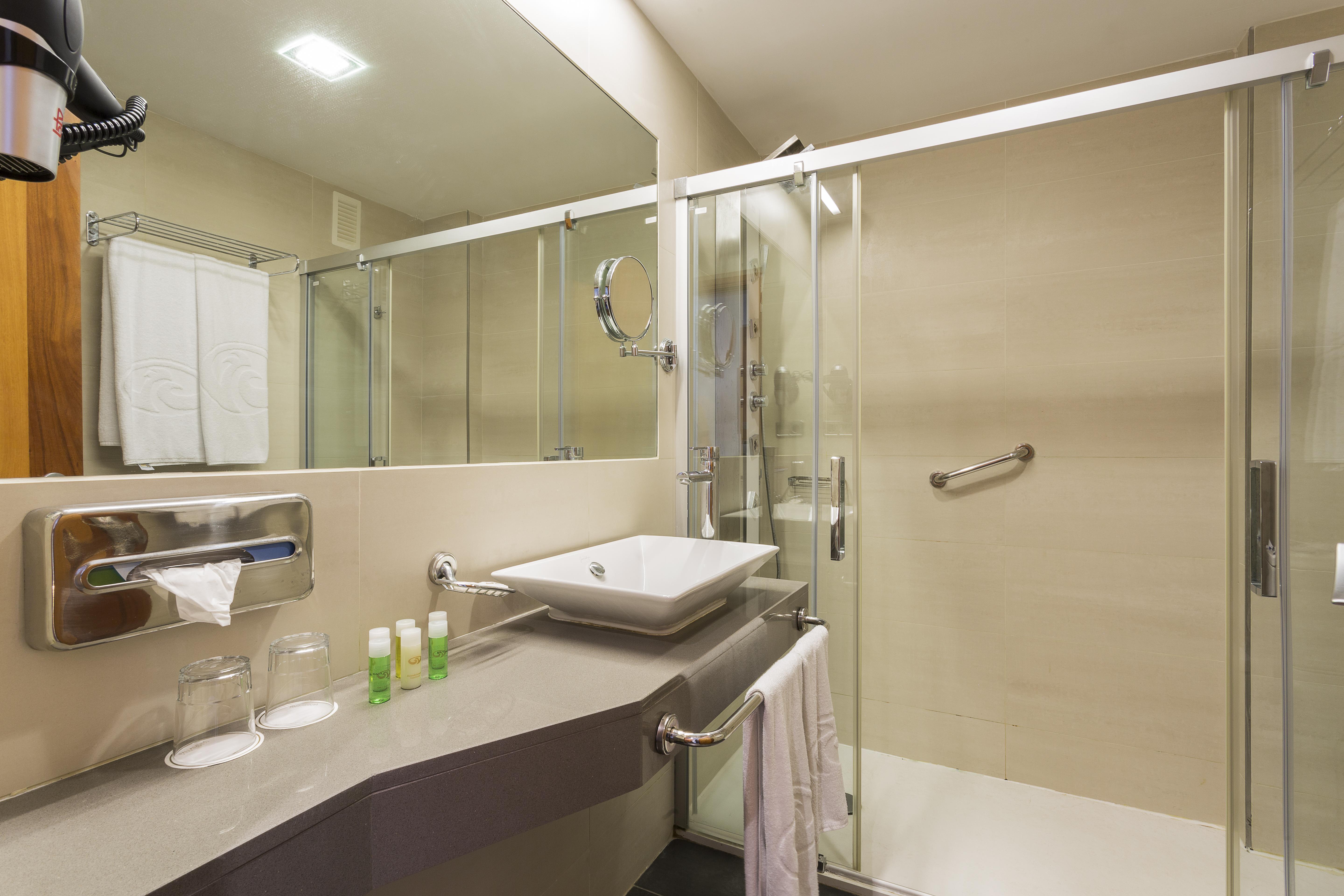 Palladium Hotel Cala Llonga - Adults Only 외부 사진