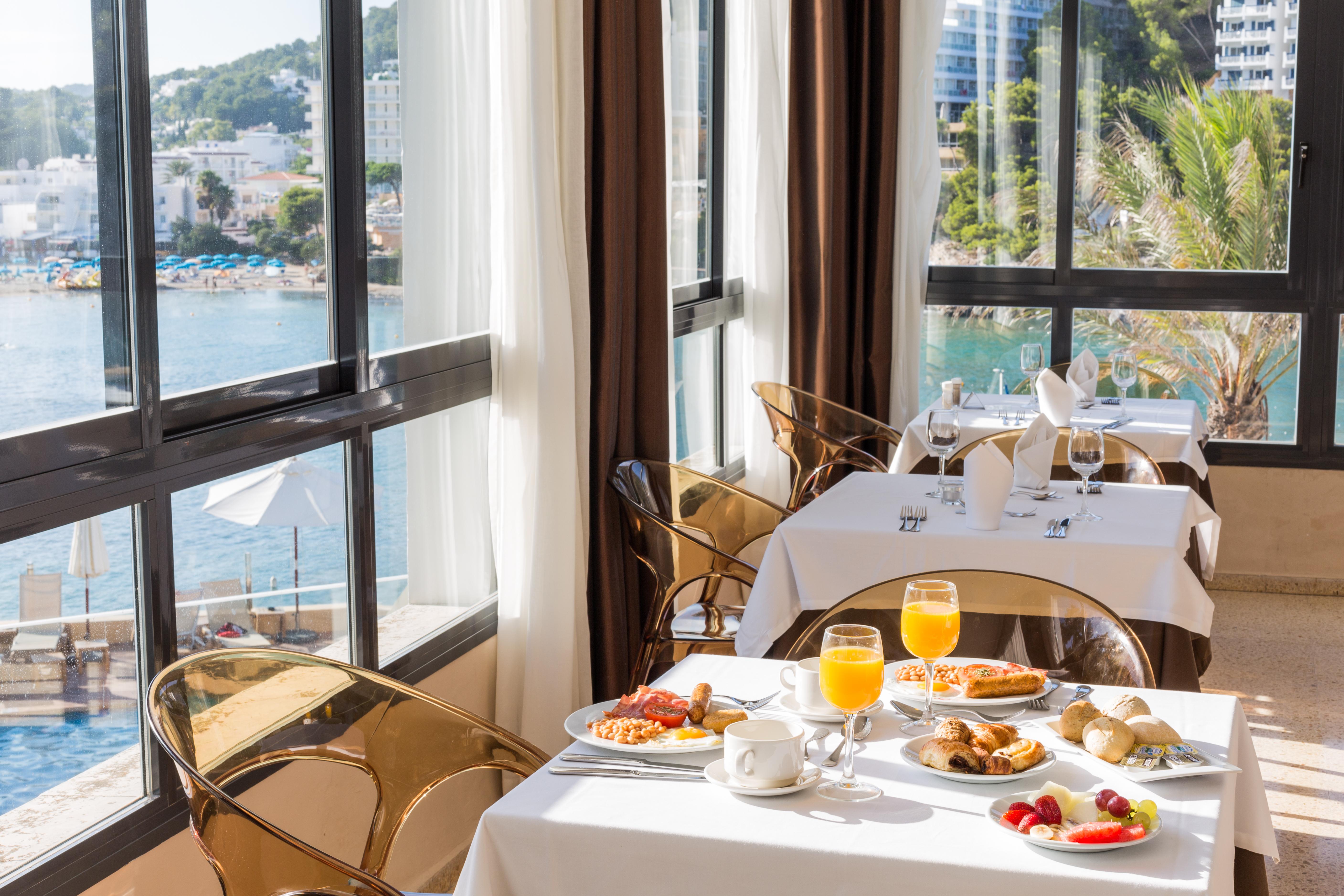 Palladium Hotel Cala Llonga - Adults Only 외부 사진