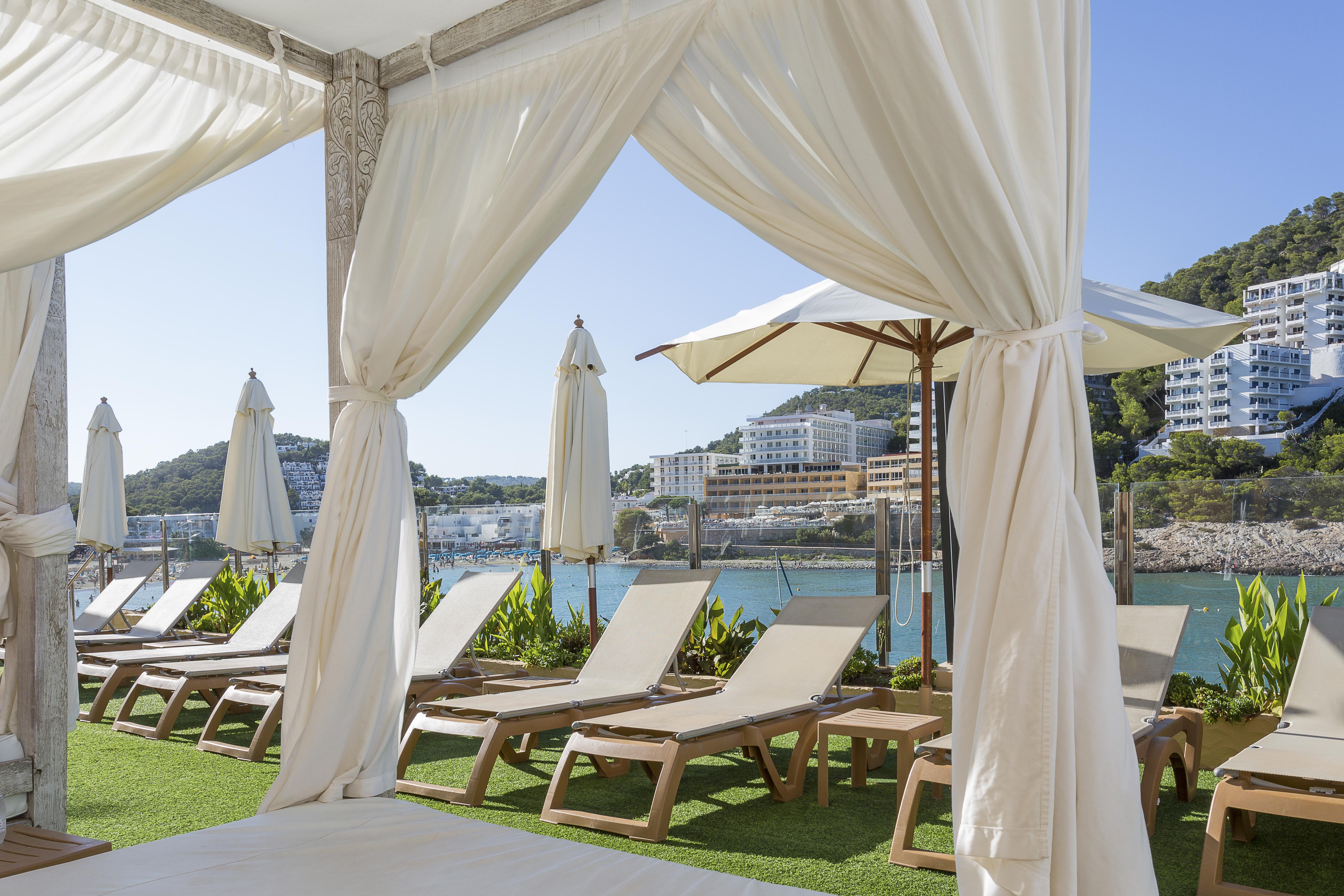 Palladium Hotel Cala Llonga - Adults Only 외부 사진