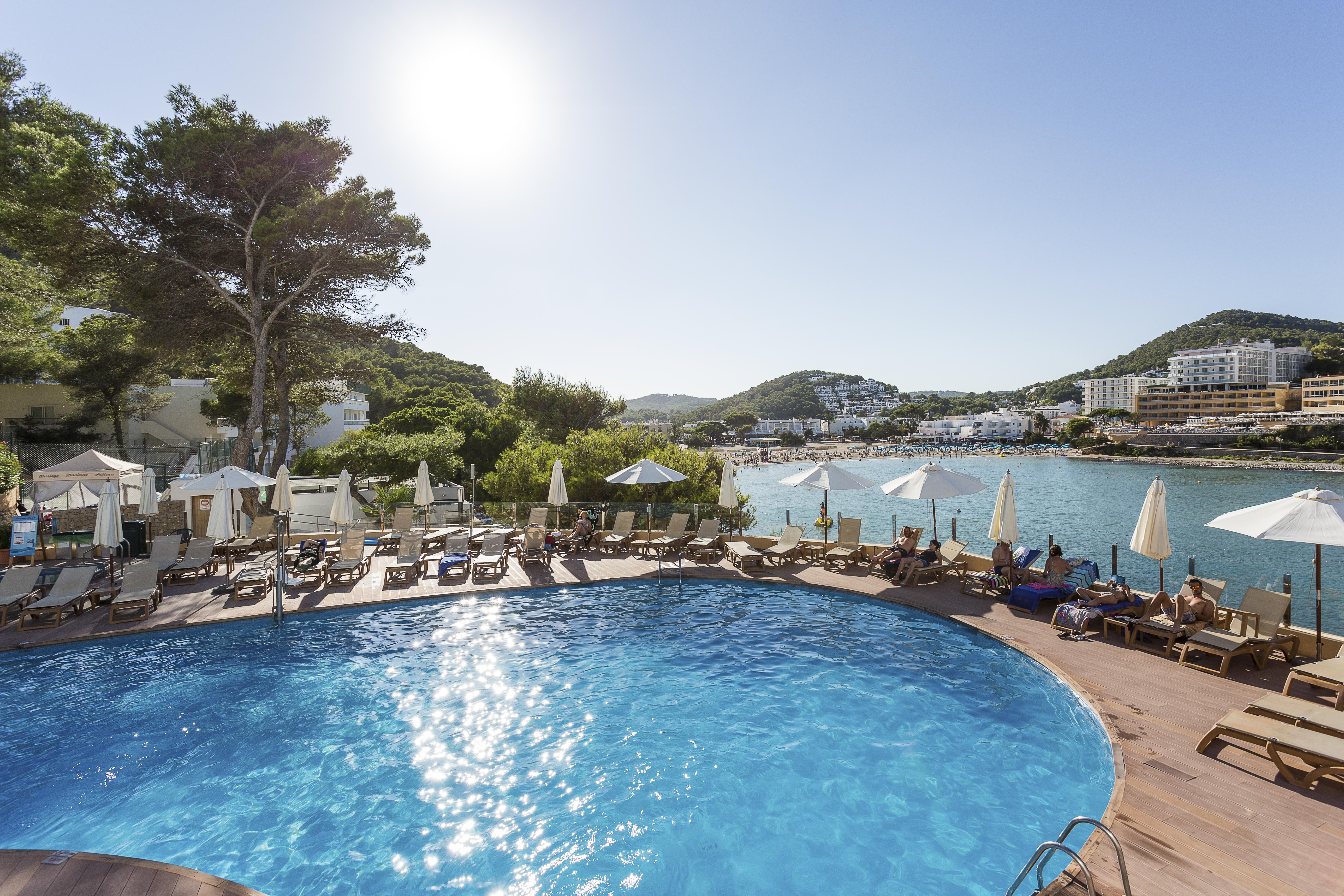 Palladium Hotel Cala Llonga - Adults Only 외부 사진